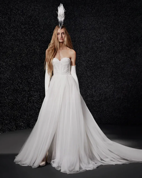 11 Corseted Wedding Dresses