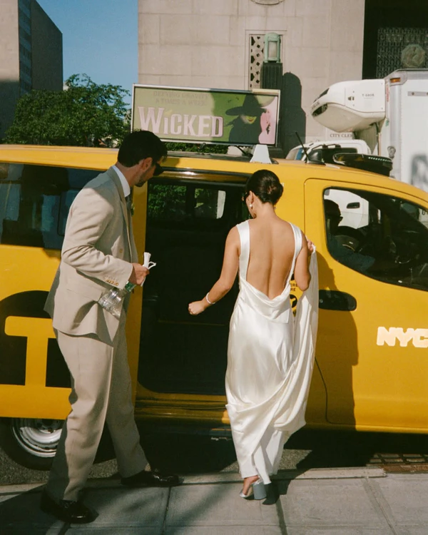 Photography: <a href="https://www.instagram.com/blakenelsonweddings/p/DDp6vTCPia1/?img_index=2">Blake Nelson</a>