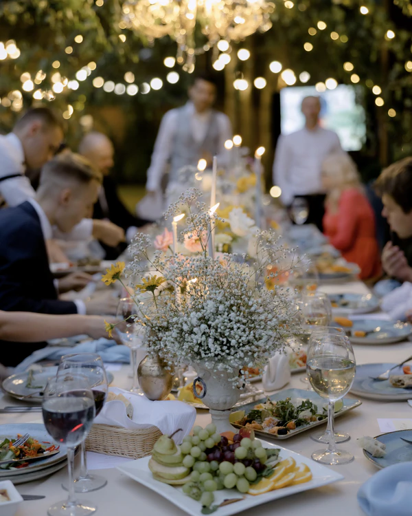 Weddings in the UK and Belarus: about formats and couples