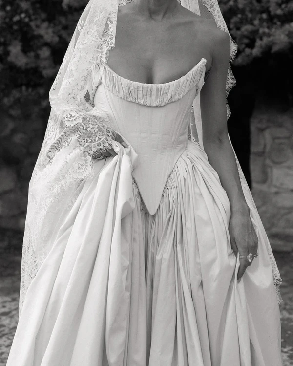 28 Basque Waist Wedding Dresses from the 2026 Bridal Collections