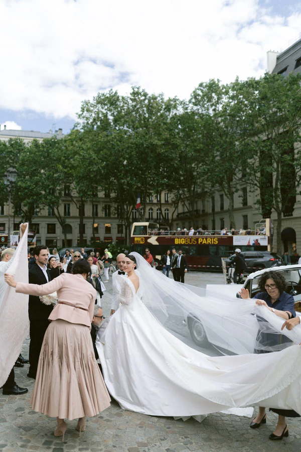 Brazilian Model & Influencer Elisa Zarzur’s Romantic Paris Wedding in Dior Couture