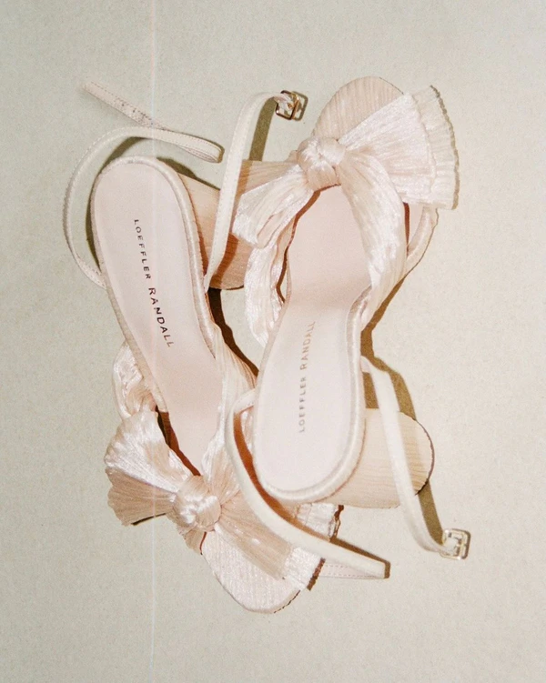 Gorgeous Wedding Shoes with Bows — photo 2