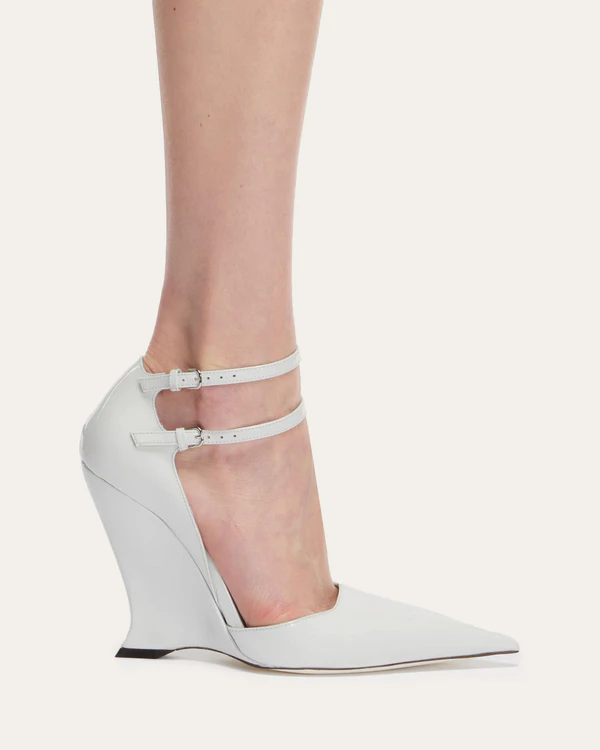 Perfect Bridal Shoes for the Fall