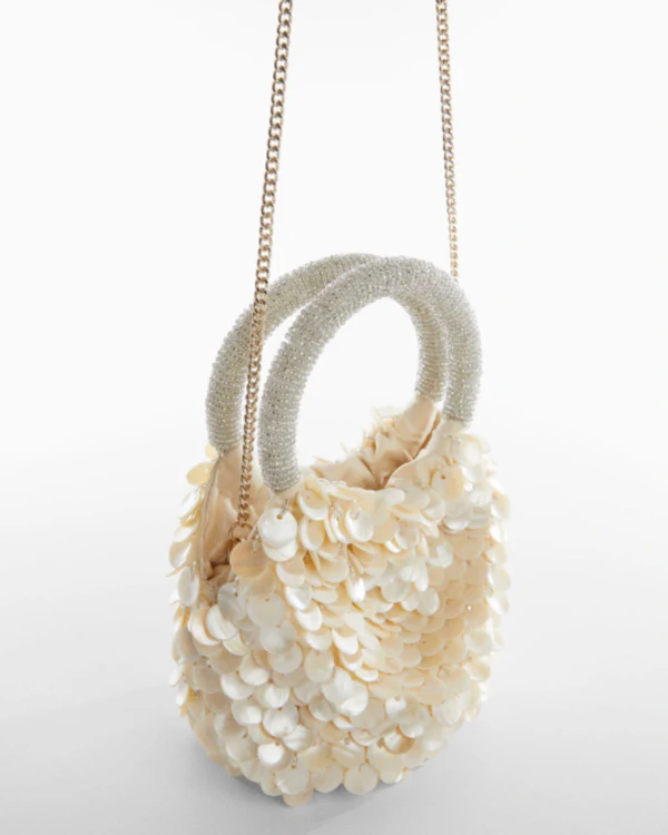 35 Ocean-Inspired Accessories to Complete Your Beach Bridal Look