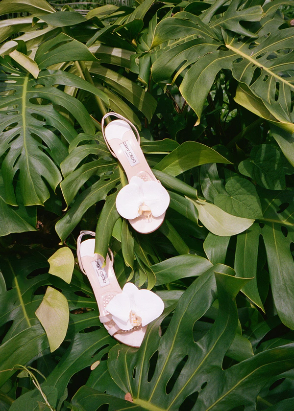 A Bold & Artfully Designed Wedding on the Lush Tropical Shores of Oahu, Hawaii