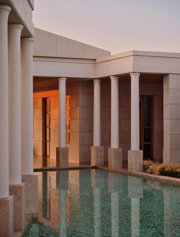 <a href="https://www.instagram.com/p/DZV5Zn4DZaL/?img_index=1"><span>Amanzoe</span></a>