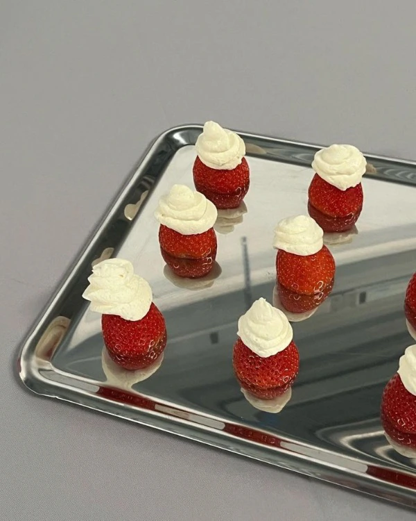 35 Chic Ideas to Style Your Wedding Dessert Tables