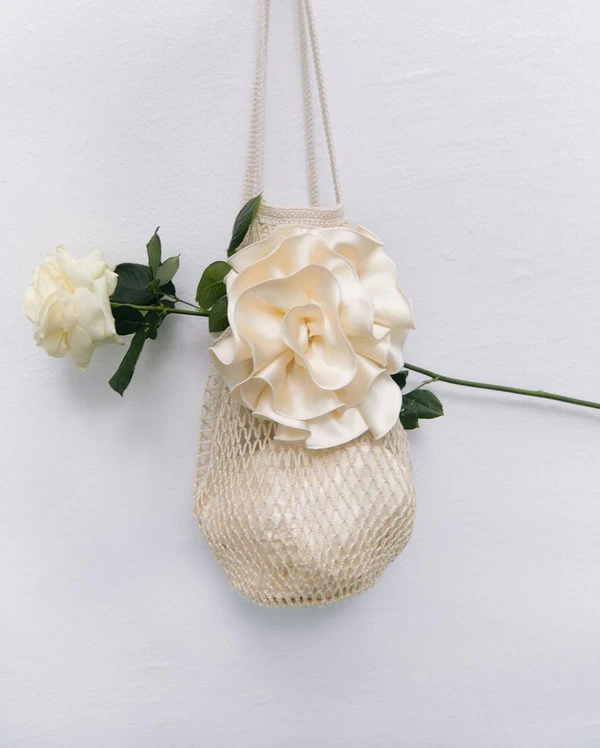 What To Put In A Wedding Day Emergency Kit