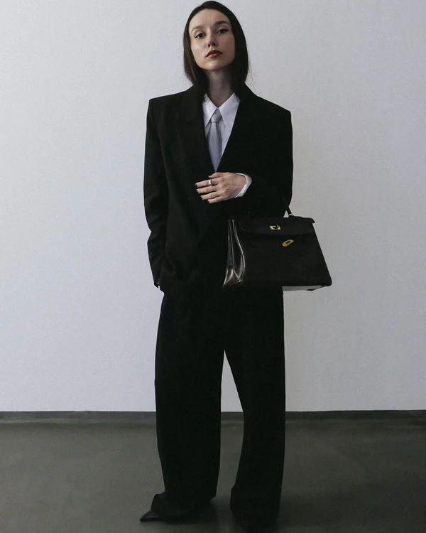11 Fashion Influencers to Follow for Effortlessly Cool Event Wear Inspiration