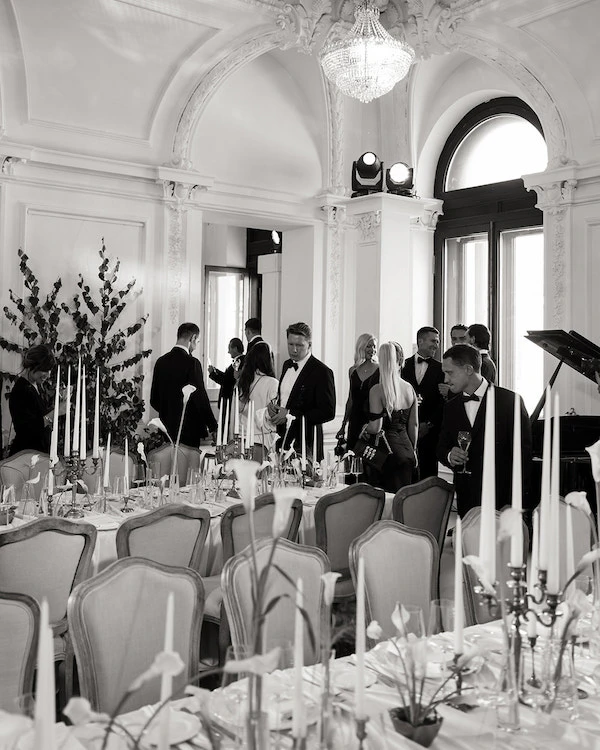 An Elegant Vintage-Style Wedding in a Historic Mansion