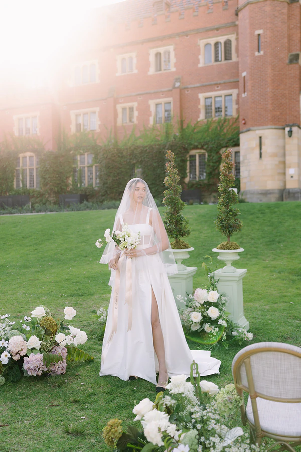 An Autumn Wedding Editorial: Reveling in Tranquility, Soft Light, and Stellar Dining