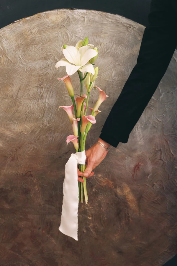 A Fever Dream Lisbon Wedding Where Art & History Collide at Palácio do Grilo