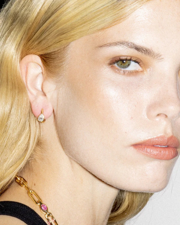 25 Fine Jewelry Stud Earrings Perfect for the Modern Bride
