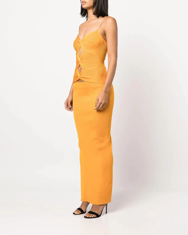 These Dresses Are Perfect for a Seaside Ceremony