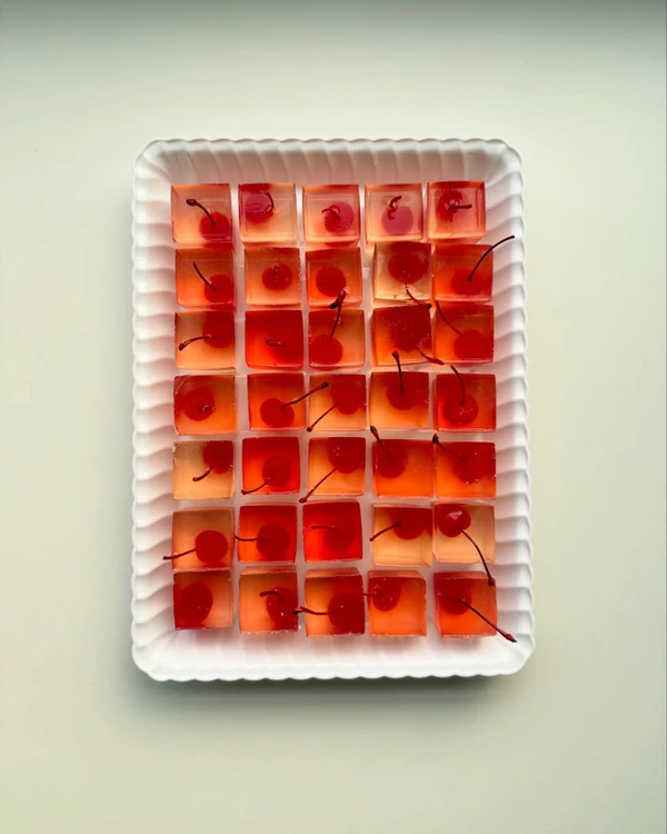 <a href="https://www.instagram.com/p/DOhRg_BEsFO/?img_index=1">Disco Cubes</a>