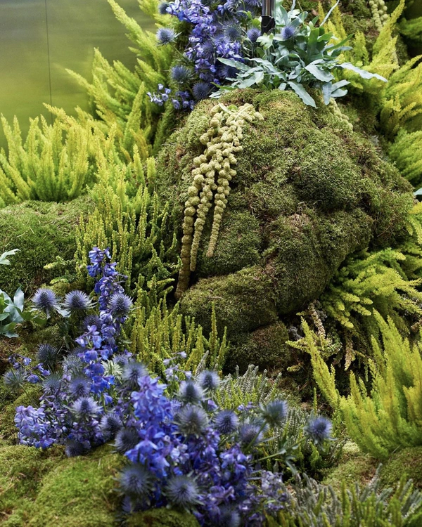 Trend: Overgrown Foliage Installations