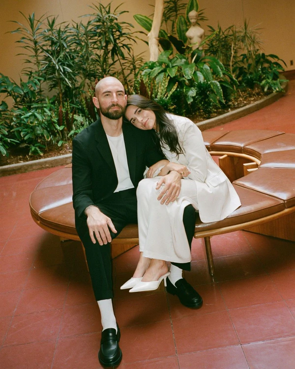 How to Stay Connected as a Couple During Wedding Planning — photo 1