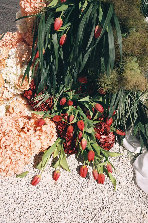 A Fever Dream Lisbon Wedding Where Art & History Collide at Palácio do Grilo