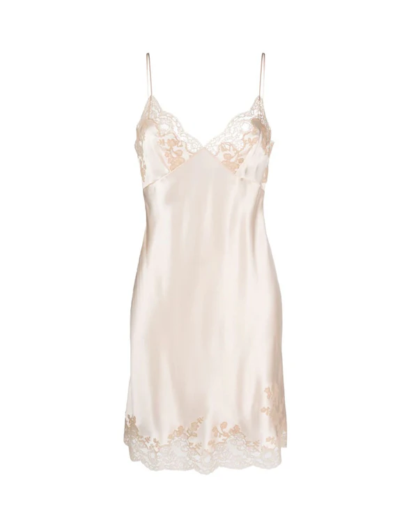 Perfect Morning Outfits for Brides Planning a Wedding in 2024