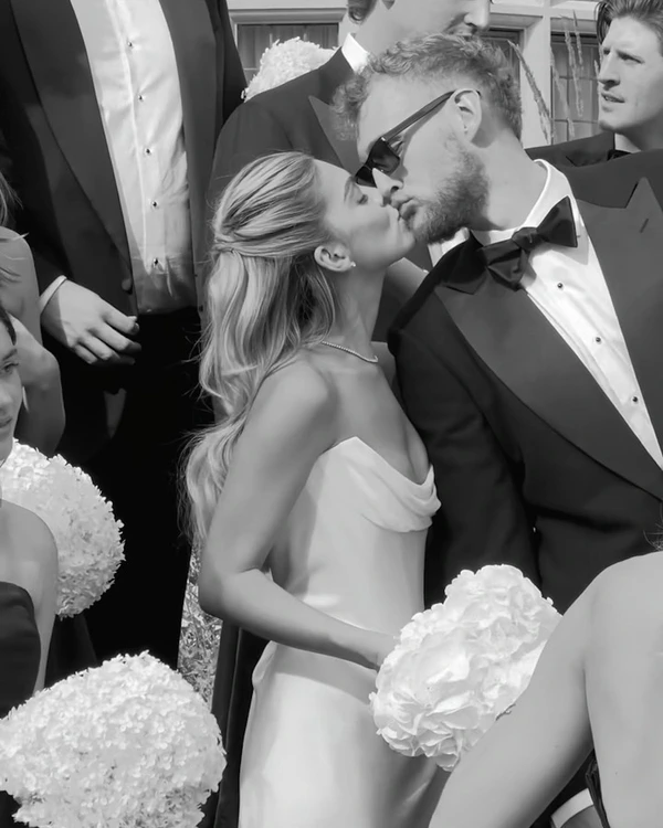 Here's Why Every Couple Needs a Wedding Content Creator — photo 1