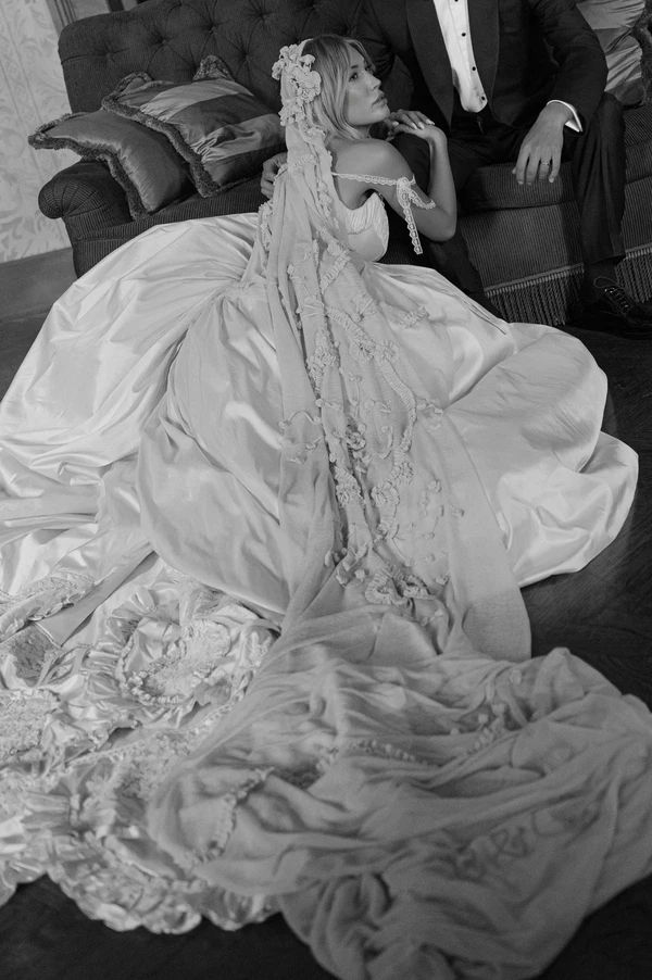 Vintage-Inspired Couture Takes Center Stage at This Chicly Curated Castle Wedding in Rome