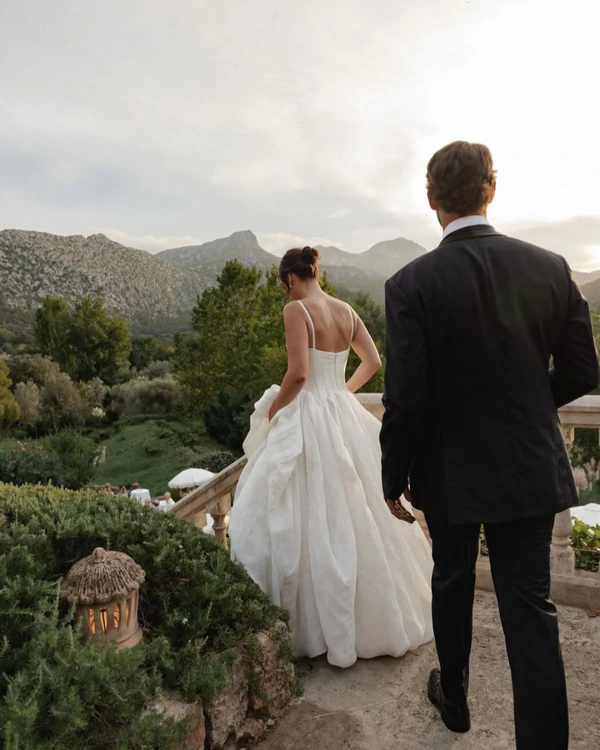 <a href="https://www.instagram.com/p/DOrEwmpiIOl/?igsh=NGhnd2J3ZzdtcHIx" target="_blank">Photography: Paco & Aga</a>