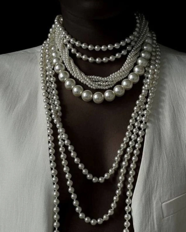 Modern Pearls: An Edit of the Chicest Accessories for the Fashion Bride