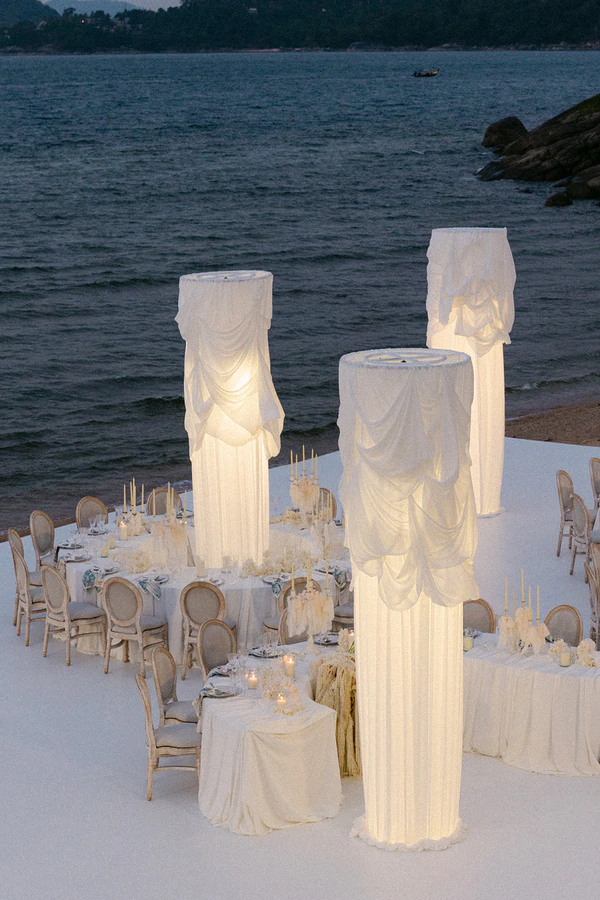 A Sculptural Floral Fantasy at This Intimate Black-Tie Wedding in Phuket — photo 2