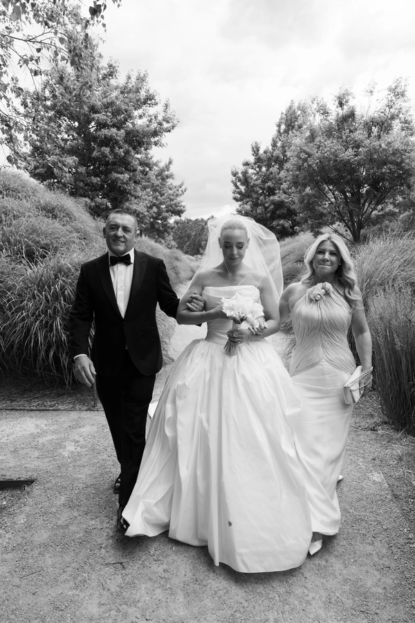 A Contemporary Chrome & Chartreuse Black-Tie Wedding Reimagines the Southern Highlands