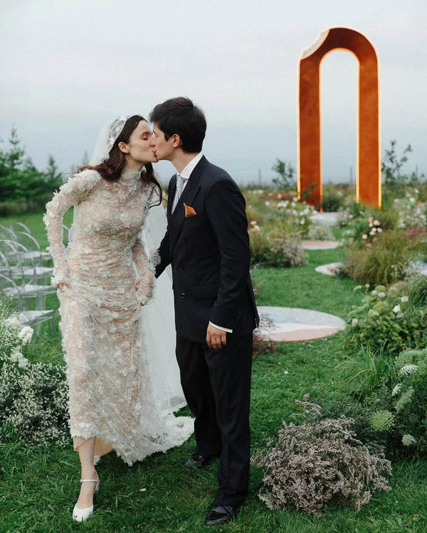 How to Manage Wedding Planning Without it Taking Over Your Life