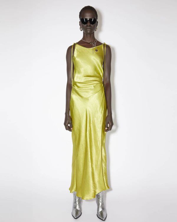 20 Standout Christmas Party Outfits for 2023