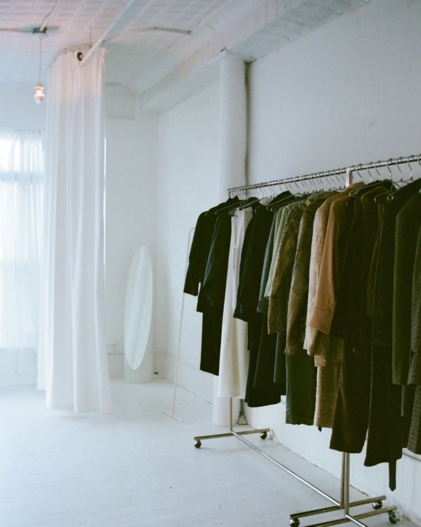 Where To Look for Unique Clothing Pieces: 6 Vintage Stores in NYC