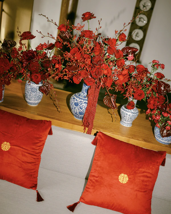 A Pastel-Drenched Chinese Celebration at Amandayan Amid the Mountainscapes of Lijiang