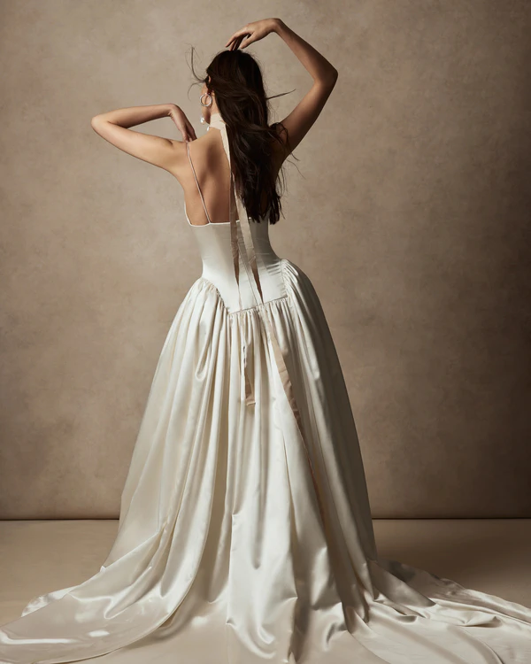 11 Corseted Wedding Dresses