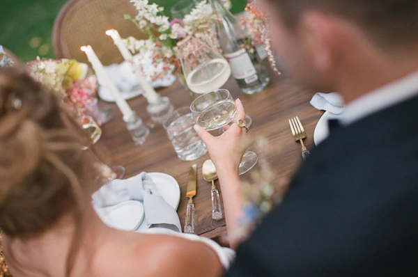 An Authentic Garden Wedding Editorial — photo 16