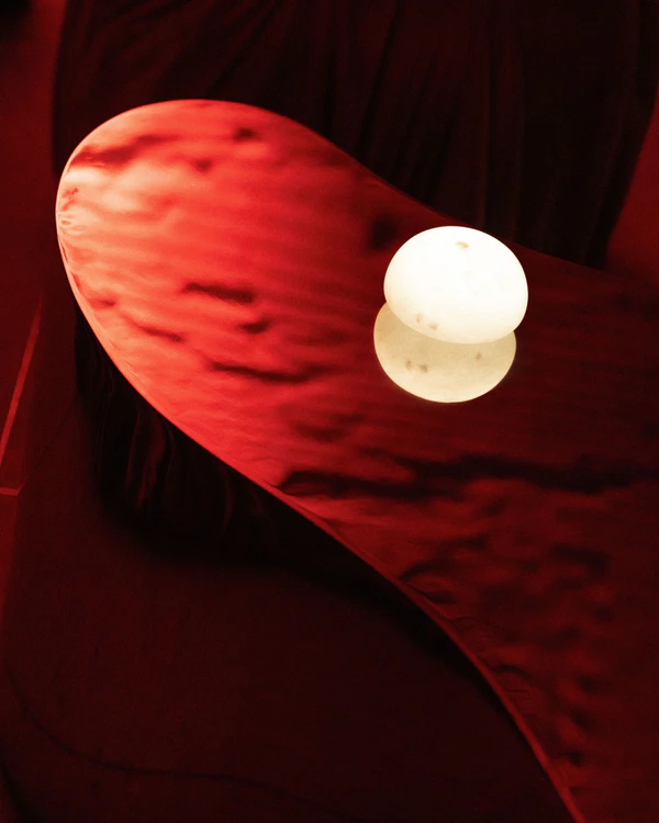 From Roman Garden Romance to a Red-Lit Nightclub at This Villa Aurelia Wedding