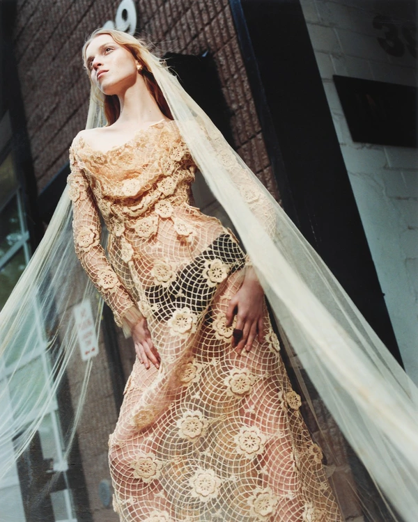 Trend: Naked Wedding Dresses