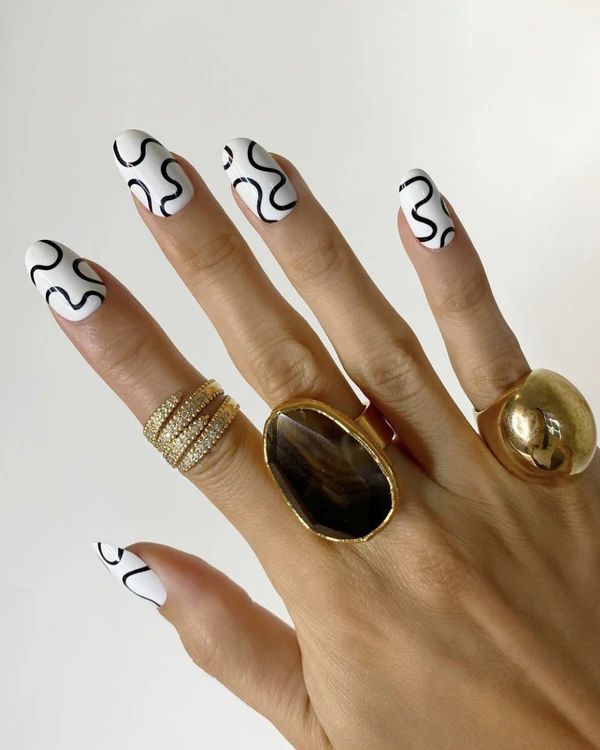 Colorful Manicure for a Wedding