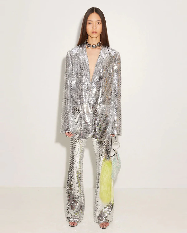 What Colors to Wear on New Year's Eve 2024?