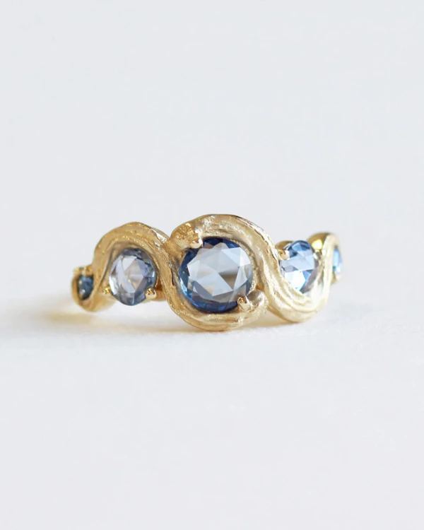 Color Your Love: The Ultimate Guide to Engagement Ring Gemstones