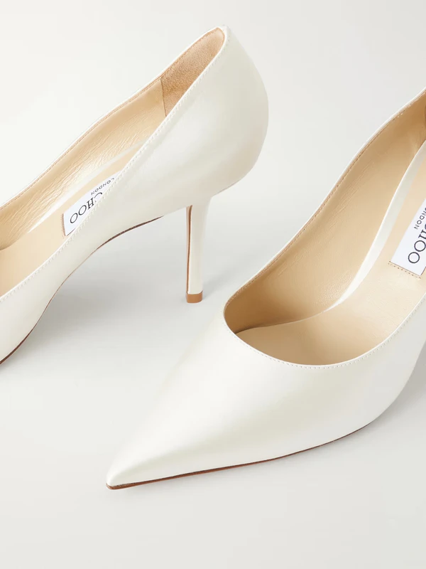 <a href="https://www.net-a-porter.com/en-jp/shop/product/jimmy-choo/shoes/mid-heel/love-85-satin-pumps/46376663163081961" target="_blank" rel="noopener">JIMMY CHOO Love 85 Satin Pumps</a> from Net-A-Porter, $840