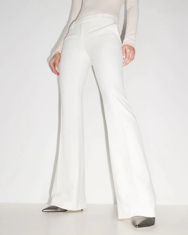 Stylish Pantsuits for a Modern-Day Bridal Look