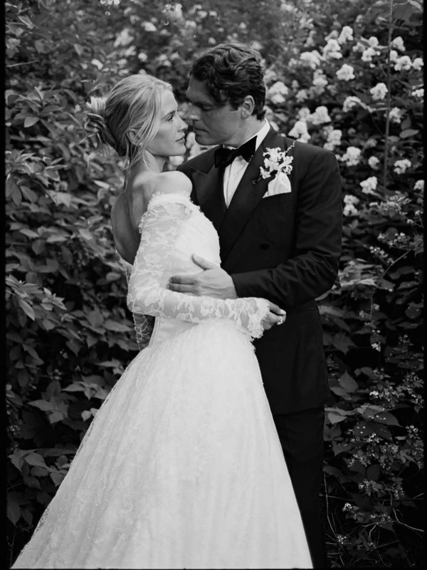 7 Must-Listen Wedding Podcasts Before You Say “I Do” — photo 1