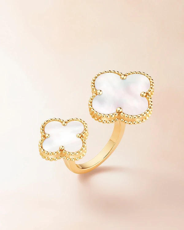 Iconic Jewelry Pieces That Will Never Go Out Of Style
