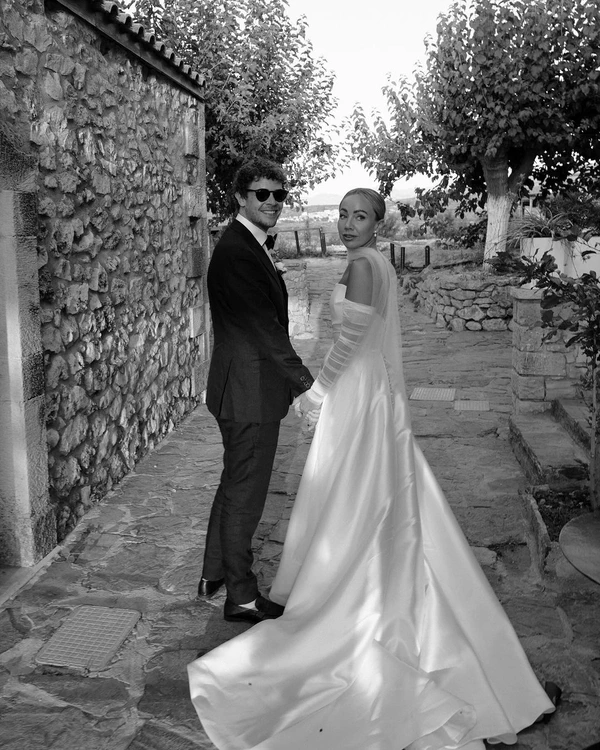 18 Expert Wedding Tips Every Bride Must Know