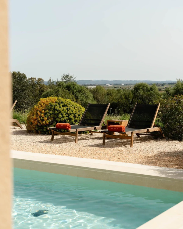 <a href="https://www.instagram.com/p/DYt6Ox-jauB/?img_index=1">The Lodge Mallorca</a>