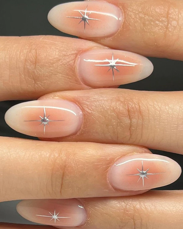 26 Minimalist Nail Design Ideas