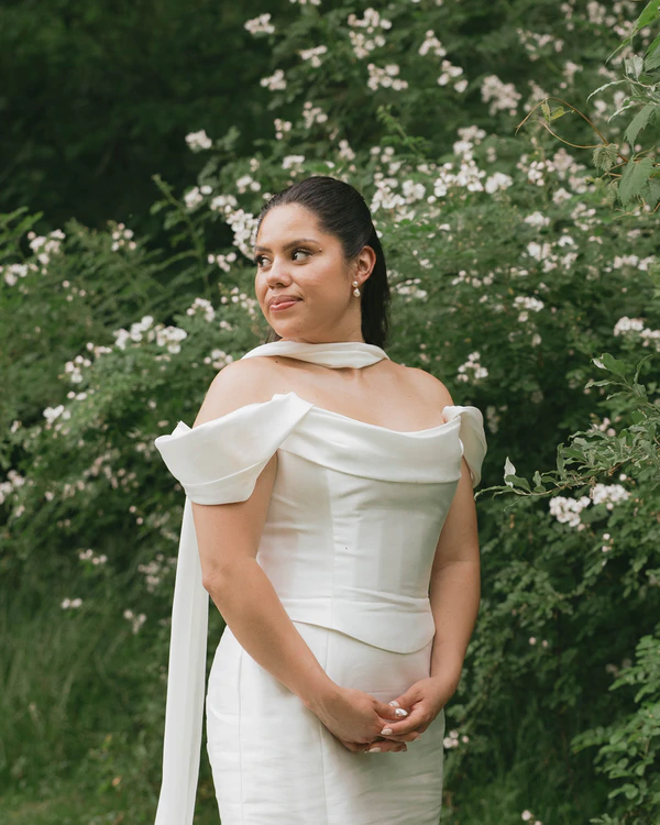 A Romantic Garden Wedding with Whimsical Foraged Blooms & Berries