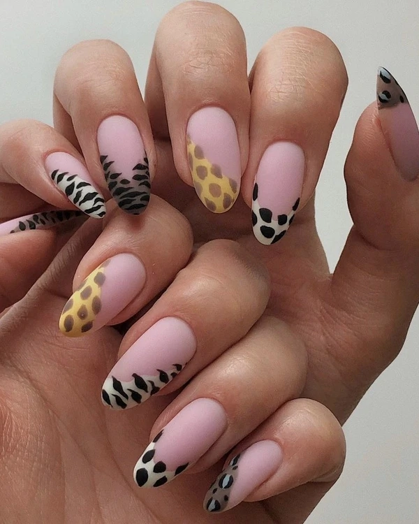 26 French Manicure Ideas You Will Want to Try This Summer