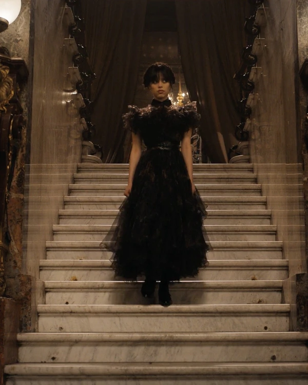 10 Gothcore-Inspired Evening Dresses — photo 2